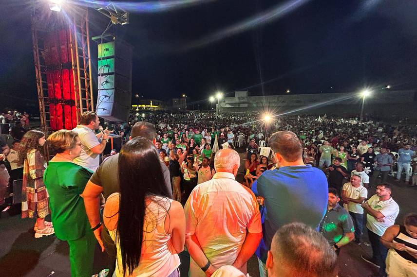 Zé Neto reúne mais de 4 mil pessoas em encontro com Fábio Novo em Teresina Zé Neto reúne mais de 4 mil pessoas em encontro com Fábio Novo em Teresina