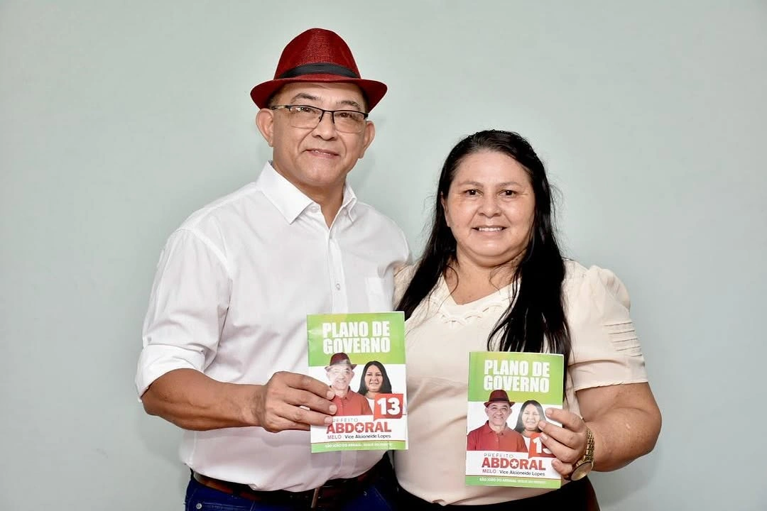 Abdonal Melo empossa nova equipe de secretários municipais em São João do Arraial