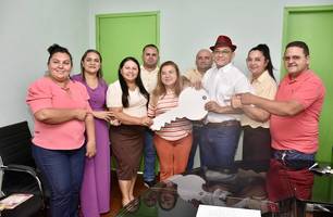 Abdonal Melo empossa nova equipe de secretários municipais em São João do Arraial (Foto: Reprodução) Abdonal Melo empossa nova equipe de secretários municipais em São João do Arraial (Foto: Reprodução)