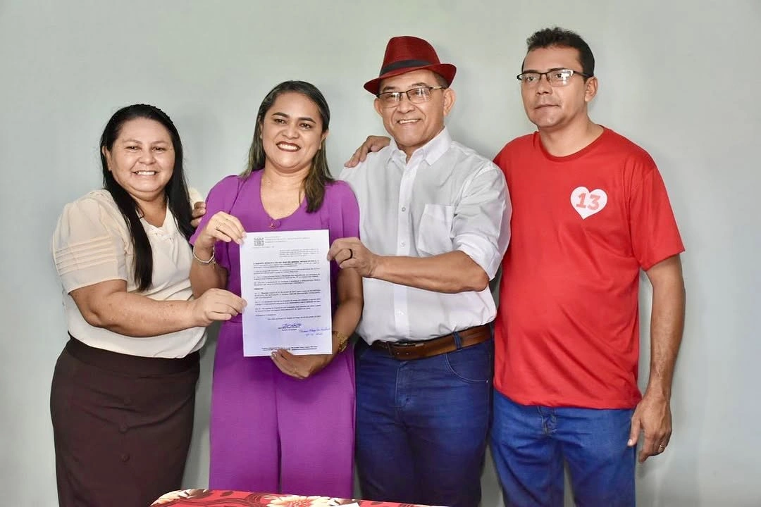 Abdonal Melo empossa nova equipe de secretários municipais em São João do Arraial