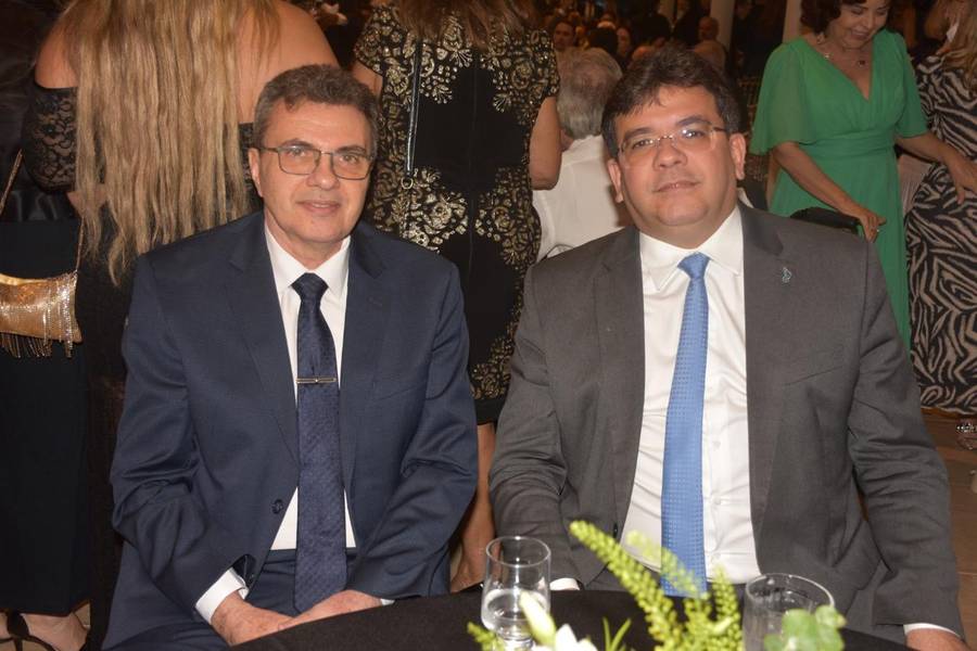 Aderson Nogueira é empossado presidente do TJ-PI e realiza jantar de comemoração