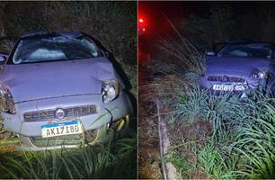 Carro com cinco pessoas tomba na BR-135 e passageiros são socorridos no Piauí (Foto: Reprodução) Carro com cinco pessoas tomba na BR-135 e passageiros são socorridos no Piauí (Foto: Reprodução)