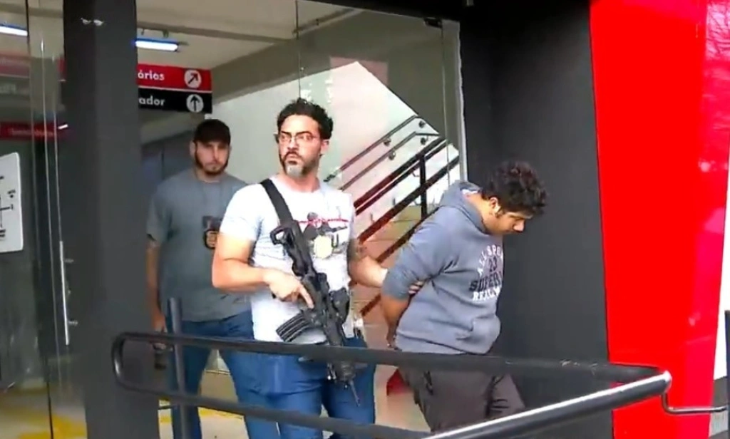 Chapeiro preso por abusar de menina de 12 anos