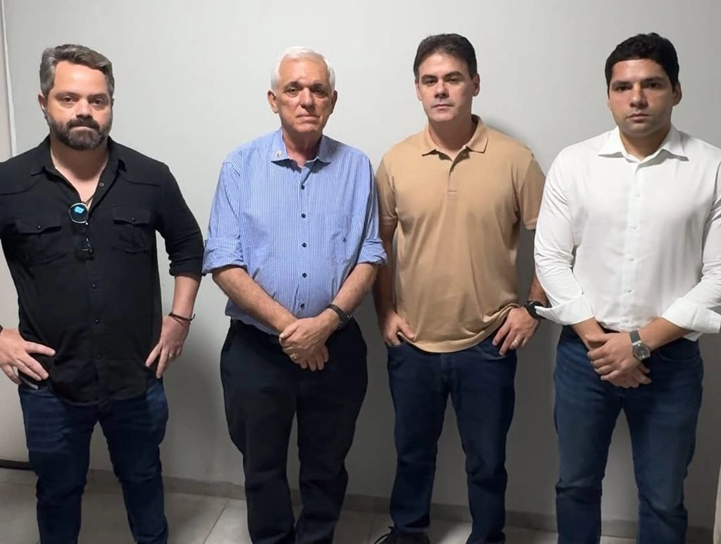 Governador em exercício reúne força tarefa em Picos para socorrer população