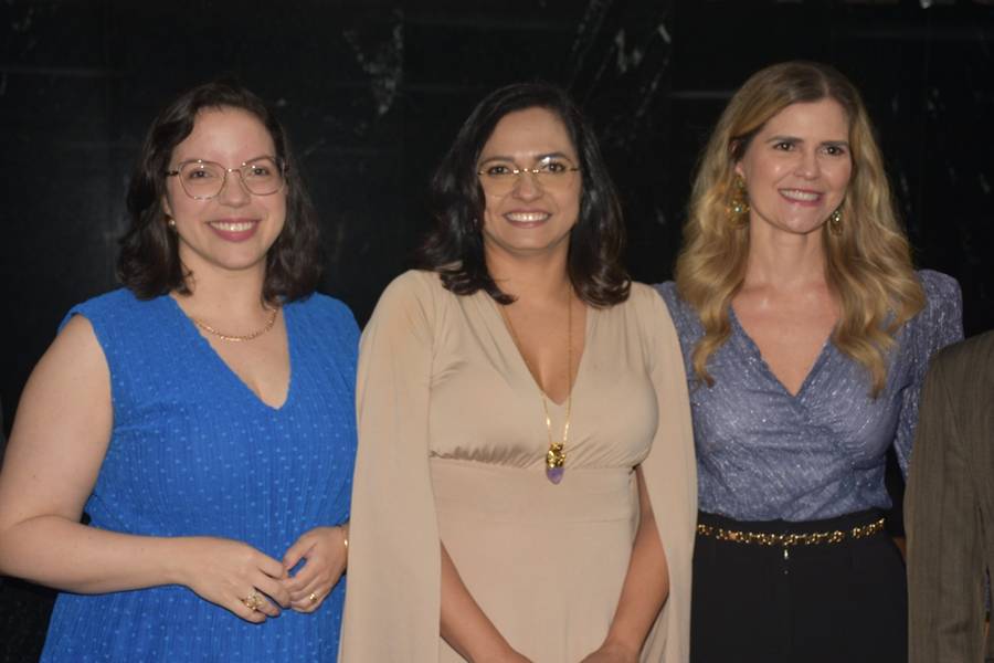 Juíza Keylla Ranyere assume presidência da AMAPI como a primeira mulher no cargo