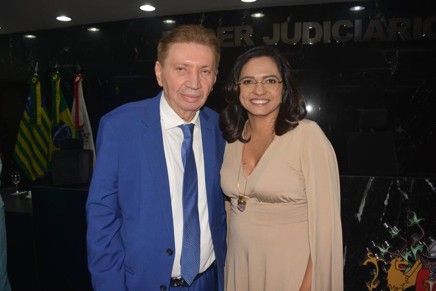 Juíza Keylla Ranyere assume presidência da AMAPI como a primeira mulher no cargo