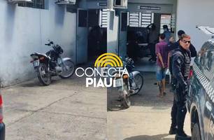 Menor suspeito de roubo de motocicleta é apreendido no bairro Angelim, em Teresina (Foto: Repórter 12/Conecta Piauí) Menor suspeito de roubo de motocicleta é apreendido no bairro Angelim, em Teresina (Foto: Repórter 12/Conecta Piauí)