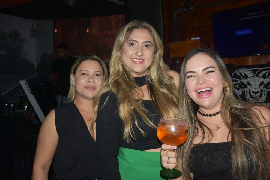 Noite de Rock e MPB reúne jovens em Pub badalado na Zona Leste de Teresina