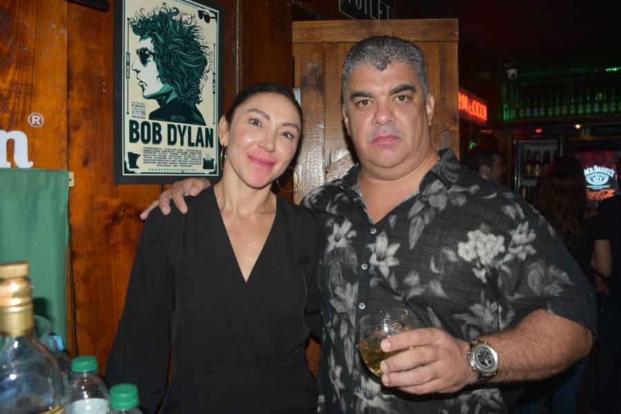 Noite de Rock e MPB reúne jovens em Pub badalado na Zona Leste de Teresina