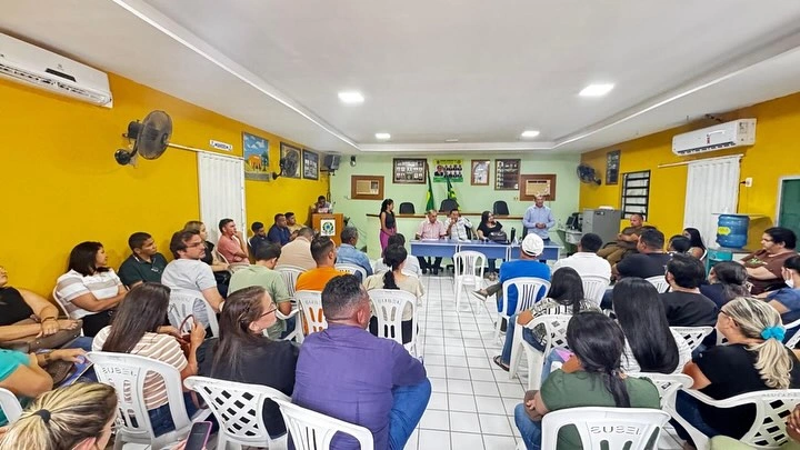 Prefeito de Pau D’Arco do Piauí reúne equipe de saúde para planejar avanços