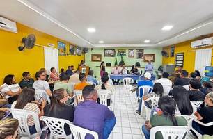 Prefeito de Pau D’Arco do Piauí reúne equipe de saúde para planejar avanços (Foto: Reprodução) Prefeito de Pau D’Arco do Piauí reúne equipe de saúde para planejar avanços (Foto: Reprodução)