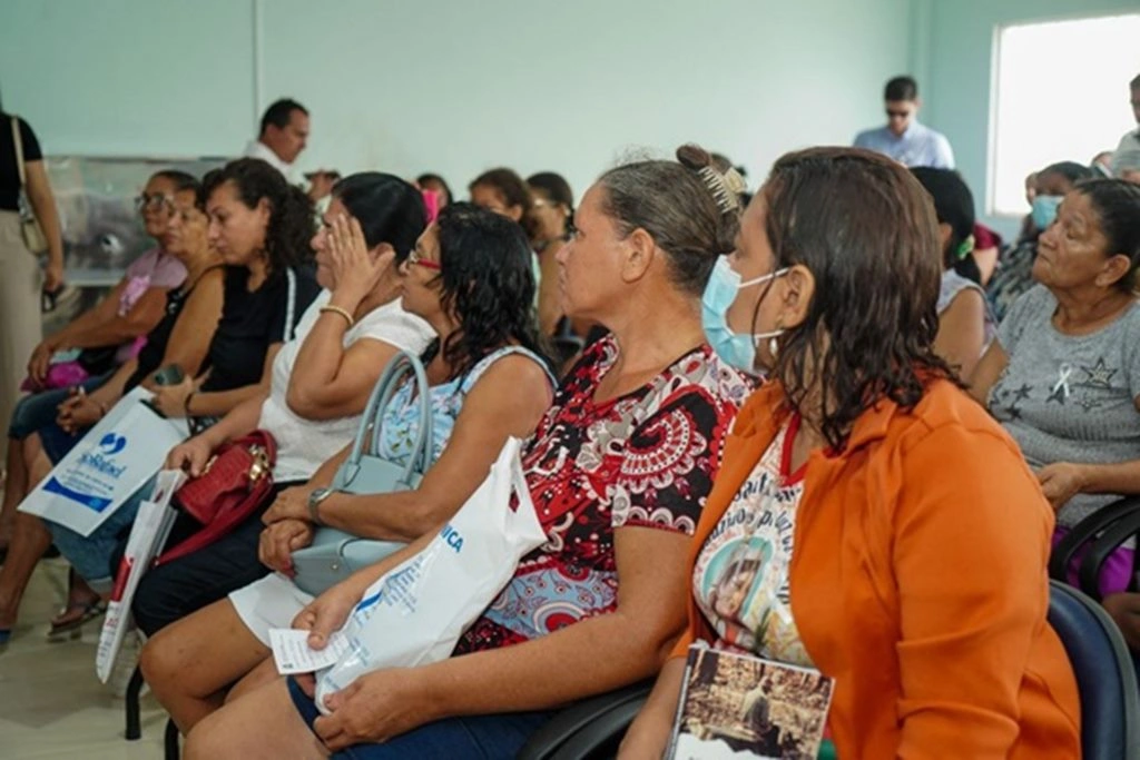 Prefeito Rafael visita CAISM e diz que vai aumentar serviços no órgão