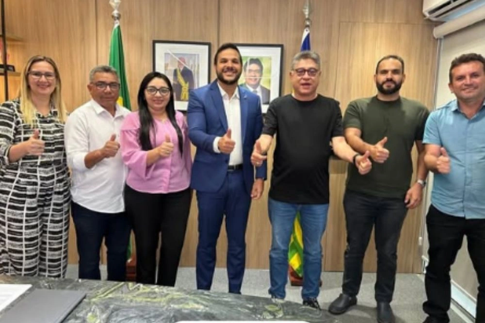 São Gonçalo do Piauí: prefeita se reúne com W. Bandeira em busca de recursos