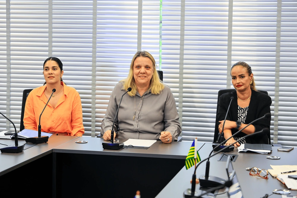 Seduc promove Semana Pedagógica com foco na lei que proíbe celulares nas escolas