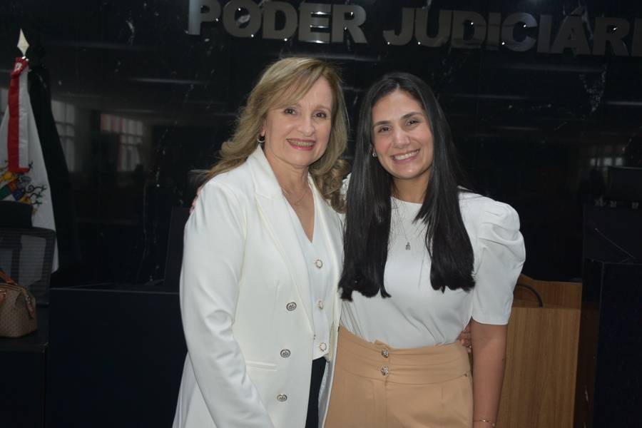 Valdênia Moura assume como juíza substituta no TJ-PI