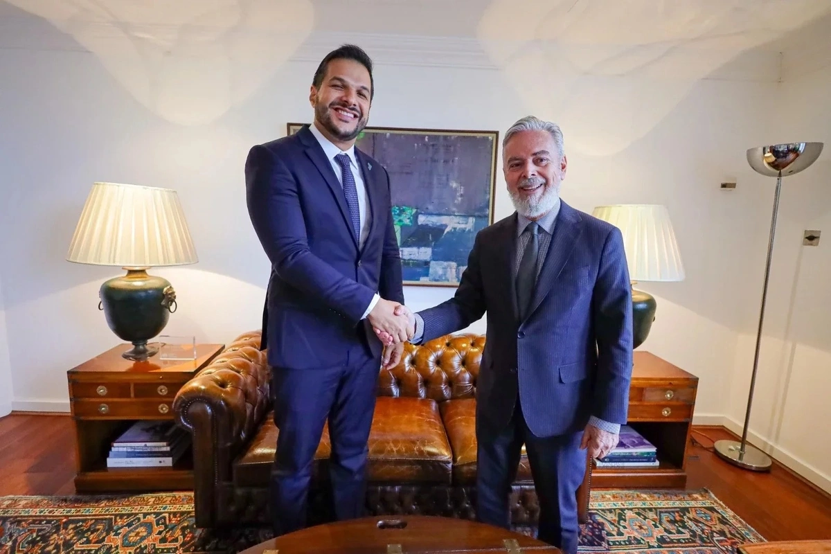 Washington Bandeira representa Piauí em Londres diante de Inovações Educacionais