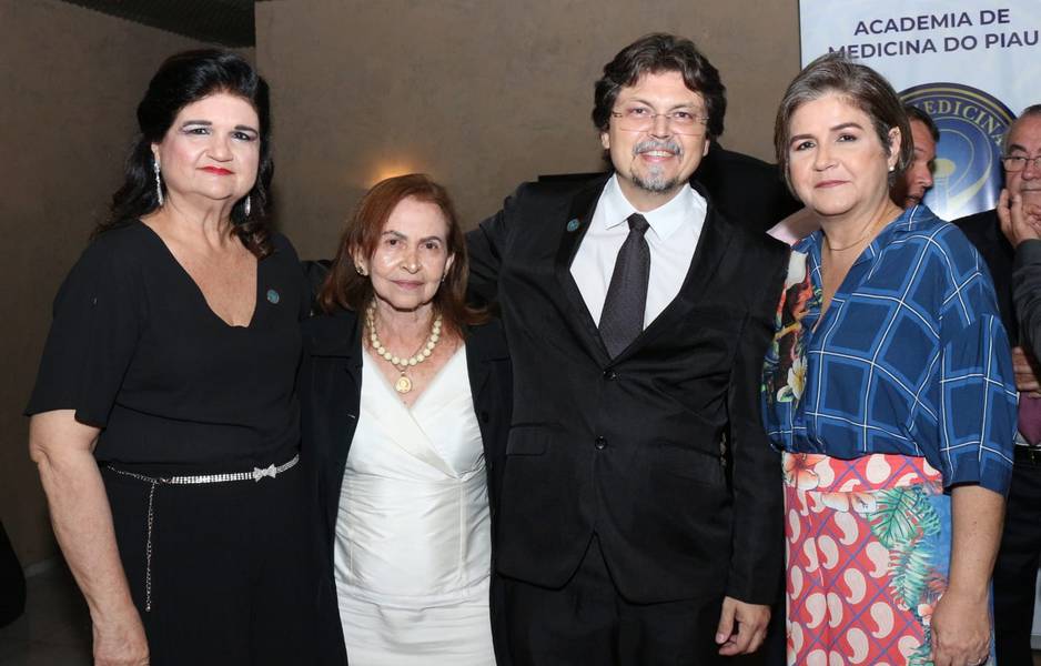 Academia de Medicina do Piauí realiza cerimônia de posse em noite prestigiada