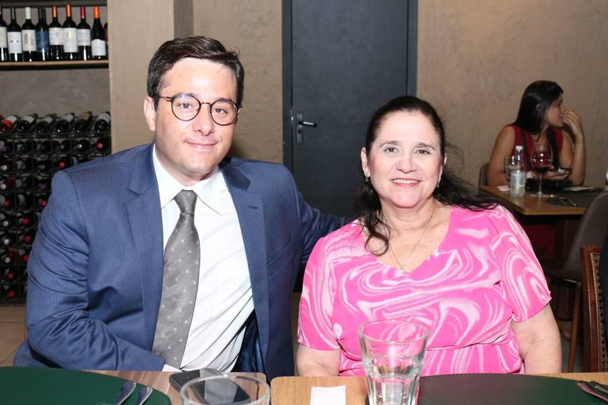 Academia de Medicina do Piauí realiza cerimônia de posse em noite prestigiada