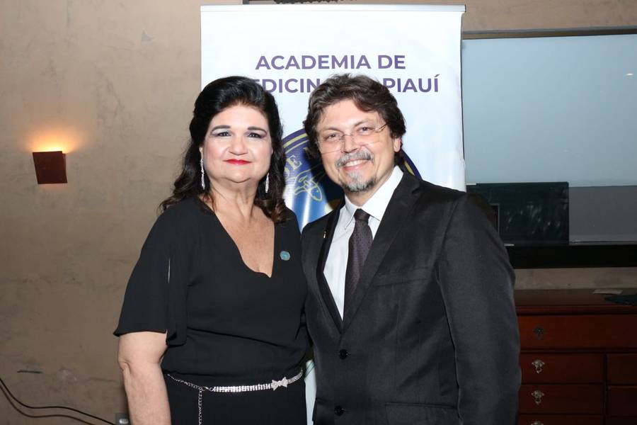 Academia de Medicina do Piauí realiza cerimônia de posse em noite prestigiada