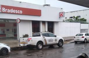 Agência do Bradesco de Timon volta a ser atacada por ladrões na madrugada (Foto: Reprodução) Agência do Bradesco de Timon volta a ser atacada por ladrões na madrugada (Foto: Reprodução)