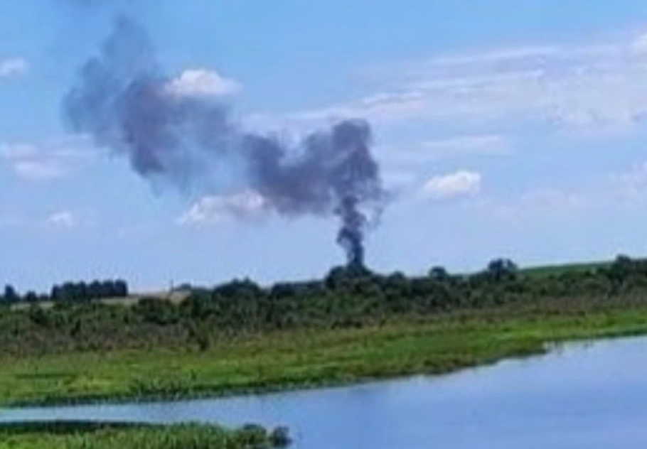 Avião de pequeno porte cai e deixa duas vítimas fatais em Quadra, SP