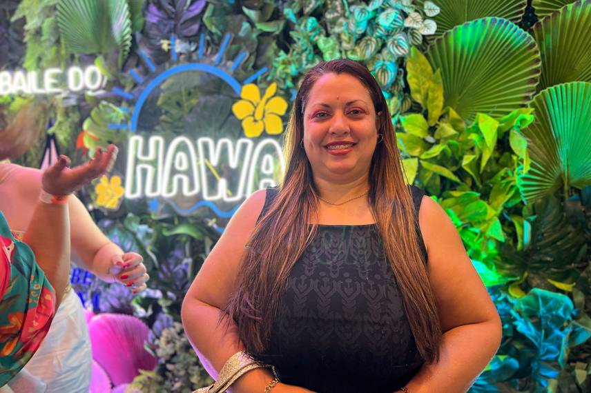 Baile do Hawaii anima foliões no Iate Clube de Teresina Baile do Hawaii anima foliões no Iate Clube de Teresina