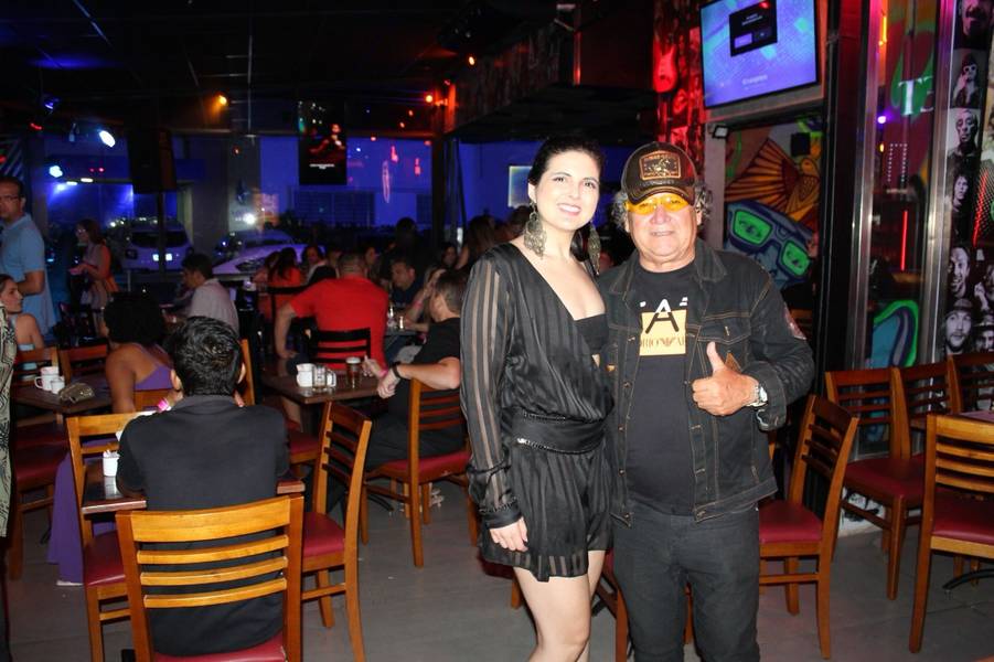 Banda Top Gun agita a noite na Zero Grau Choperia com muito rock e animação