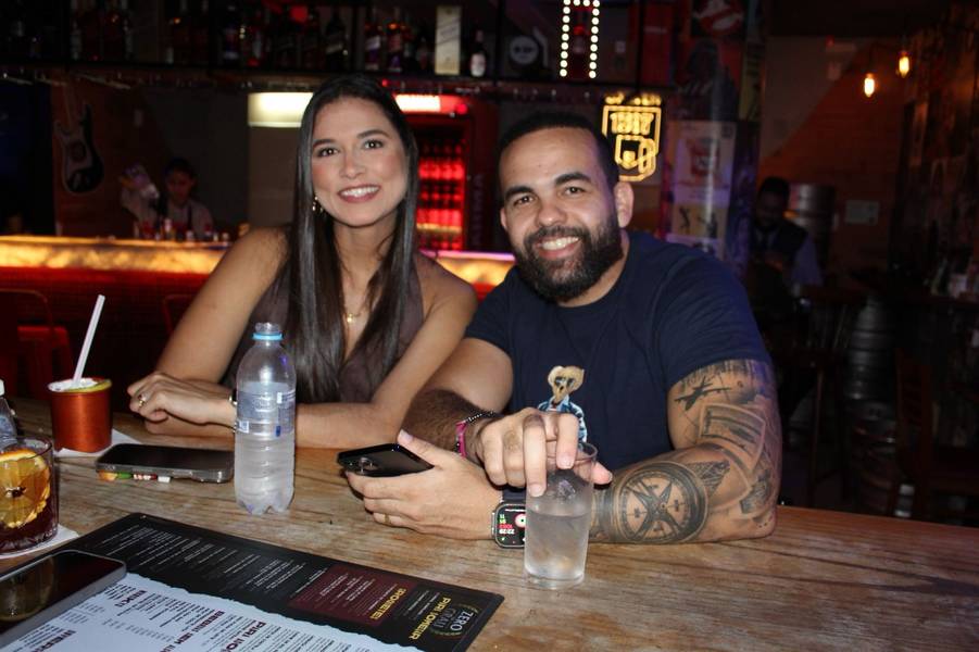 Banda Top Gun agita a noite na Zero Grau Choperia com muito rock e animação