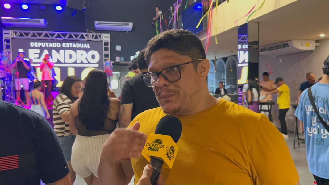 Bloco do Pebinha realiza prévia em Timon com muito brilho e animação