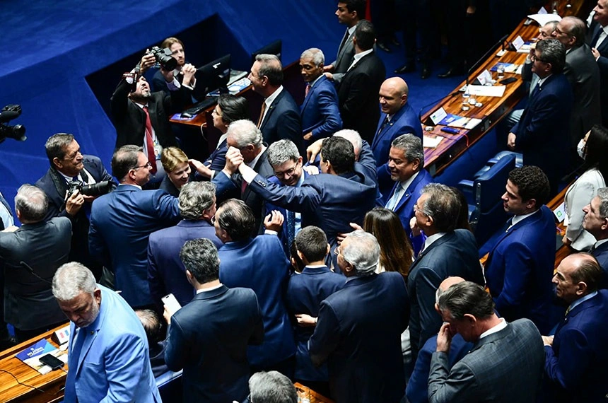 Davi Alcolumbre é eleito presidente do Senado com ampla maioria de votos