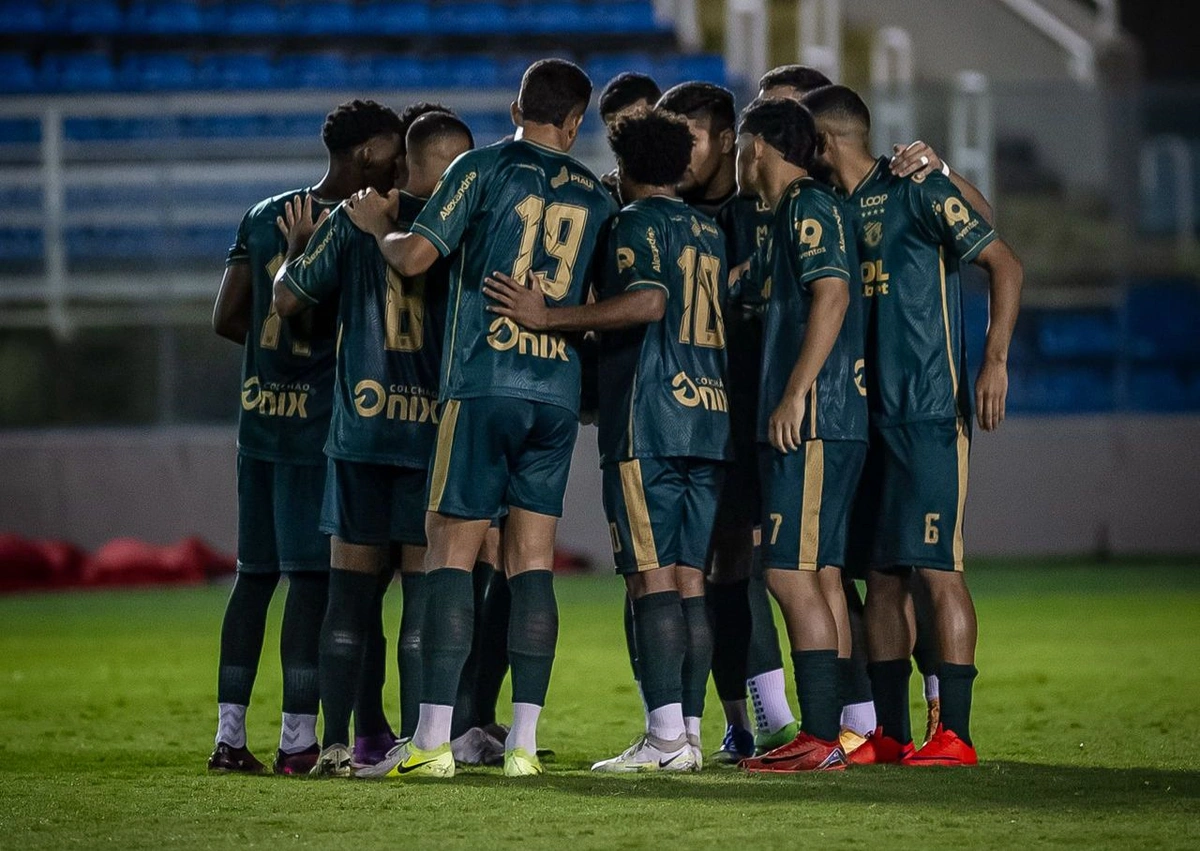 Ferroviário x Altos