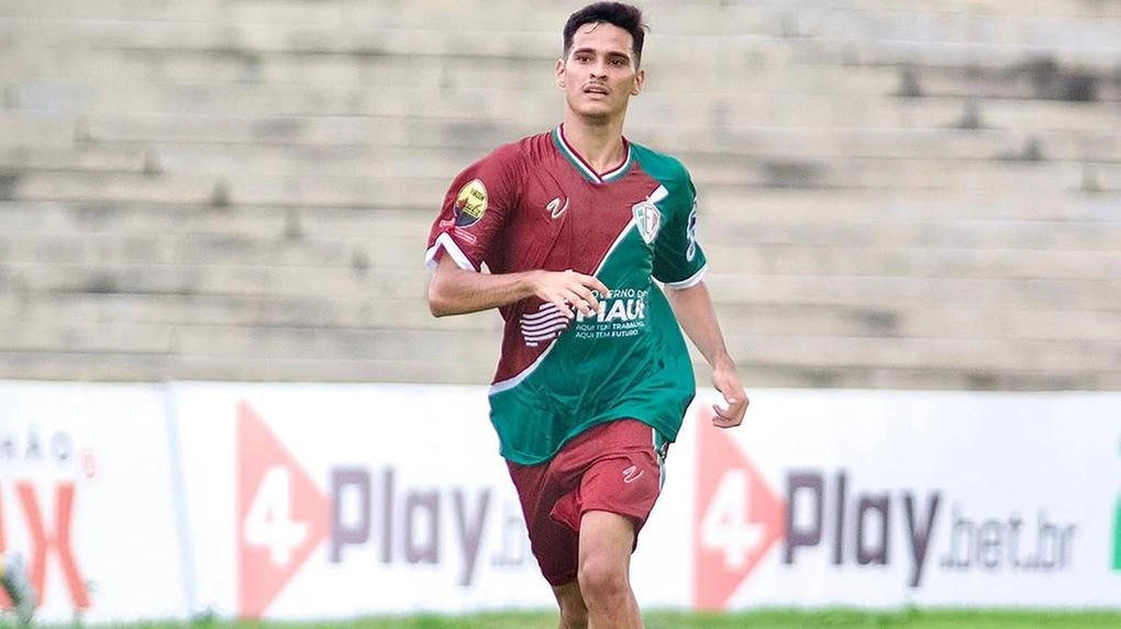 Gabriel Vieira, meia do Fluminense-PI