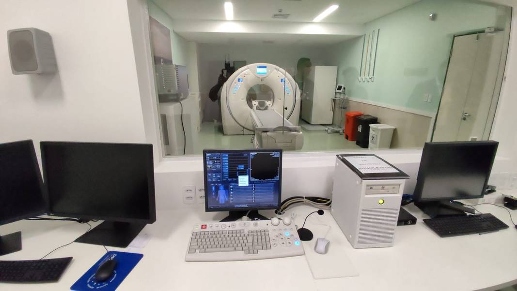 HU-UFPI/Ebserh inaugura novo tomógrafo com investimento de R$ 2,8 milhões