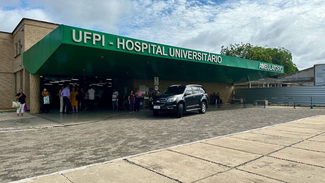 Inauguração tumógrafo HU