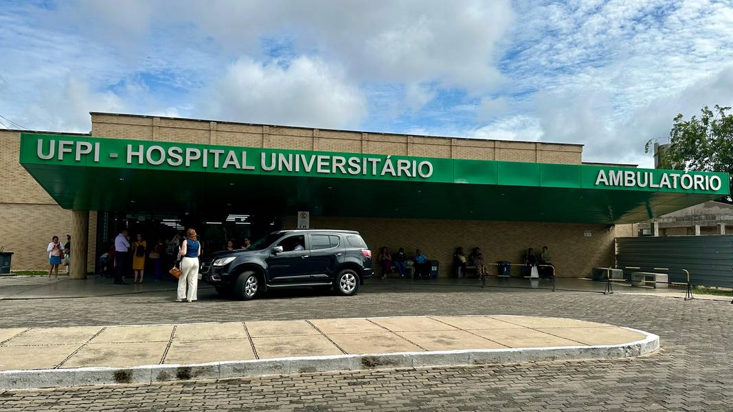 Inauguração tumógrafo HU