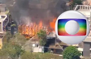 Incêndio de grandes proporções atinge Globo e destrói cenário de novela em gravação (Foto: Reprodução) Incêndio de grandes proporções atinge Globo e destrói cenário de novela em gravação (Foto: Reprodução)