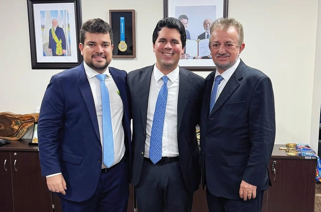 Joãozinho Félix e André Fufuca anunciam projeto da Vila Esportiva em Campo Maior