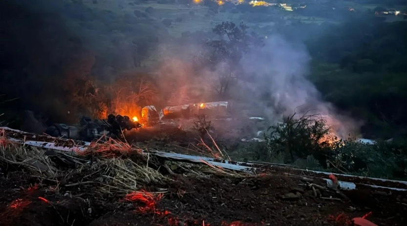 Motorista de caminhão morre carbonizado em acidente na BR-316, em Picos