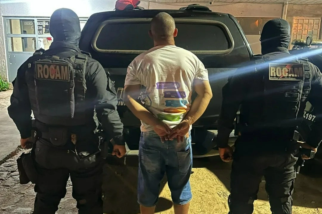 Motorista embriagado colide contra viatura da ROCAM e é preso em Picos