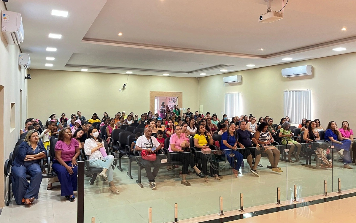 NAEDDEL: Gestão de Demerval Lobão realiza reunião com pais de crianças atípicas