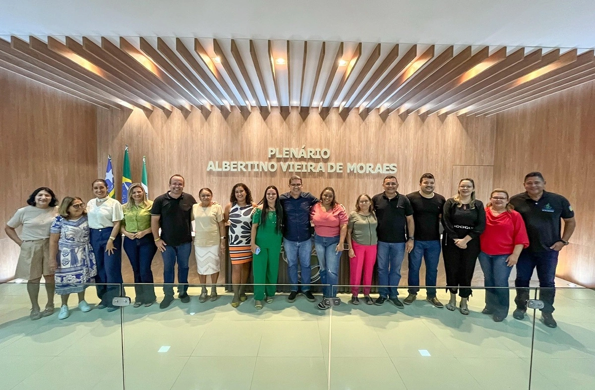 NAEDDEL: Gestão de Demerval Lobão realiza reunião com pais de crianças atípicas