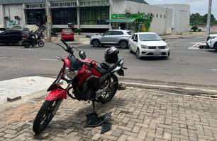 Novo acidente envolvendo carro e moto é registrado na avenida Homero, em Teresina (Foto: Conecta Piauí) Novo acidente envolvendo carro e moto é registrado na avenida Homero, em Teresina (Foto: Conecta Piauí)