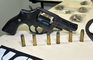 Operação do DENARC em Teresina prende cinco e apreende drogas e armas de fogo (Foto: Conecta Piauí) Operação do DENARC em Teresina prende cinco e apreende drogas e armas de fogo (Foto: Conecta Piauí)