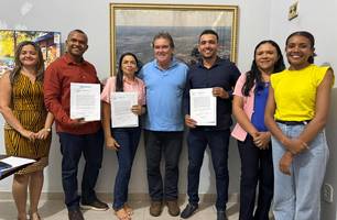 Prefeito de União empossa novos servidores aprovados em concurso público (Foto: Reprodução) Prefeito de União empossa novos servidores aprovados em concurso público (Foto: Reprodução)