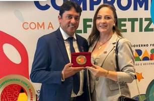 Riacho Frio recebe Selo Ouro pelo Compromisso Nacional Criança Alfabetizada (Foto: Reprodução/Redes Sociais) Riacho Frio recebe Selo Ouro pelo Compromisso Nacional Criança Alfabetizada (Foto: Reprodução/Redes Sociais)