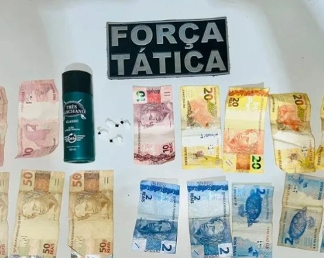 Suspeito de traficar cocaína e loló dentro de bar é preso em município no Piauí