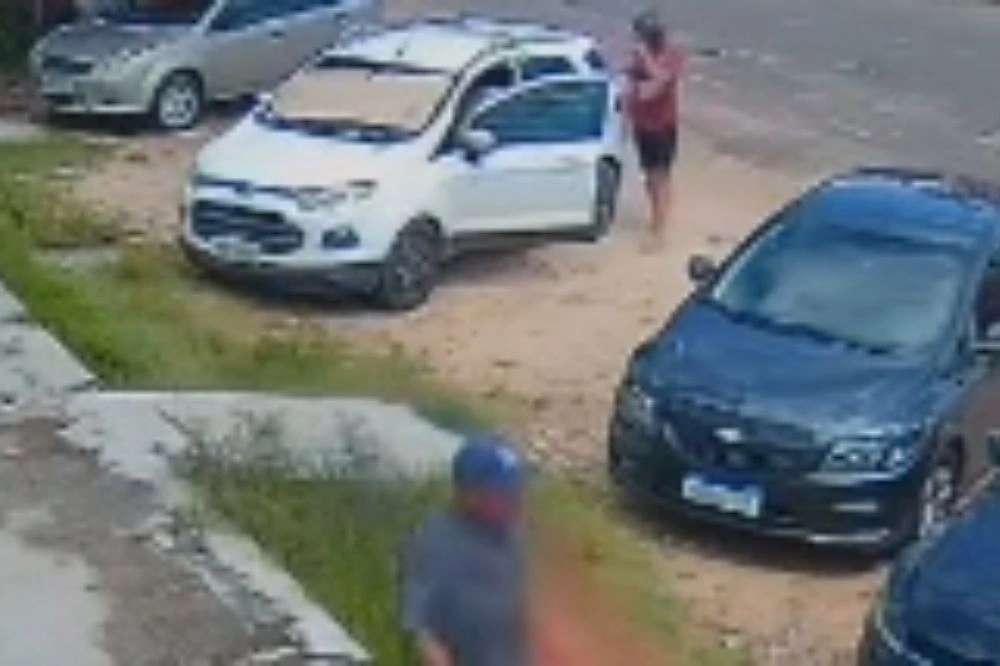 Assista: filho de vereador de Timon é assaltado na saída do Banco do Brasil