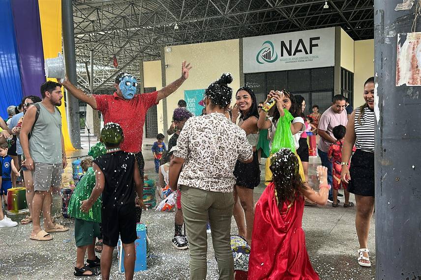 Bloco Tan-Dan-Dan anima crianças com muita folia e lazer para famílias em Teresina Bloco Tan-Dan-Dan anima crianças com muita folia e lazer para famílias em Teresina