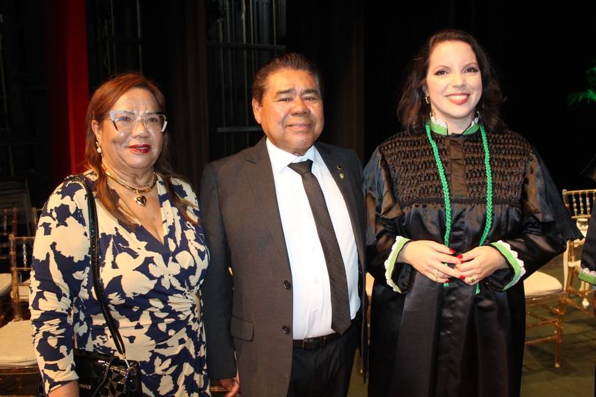 Carla Yáskar é reconduzida ao cargo de Defensora Pública Geral do Piauí Carla Yáskar é reconduzida ao cargo de Defensora Pública Geral do Piauí