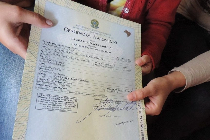 Certidão de Nascimento